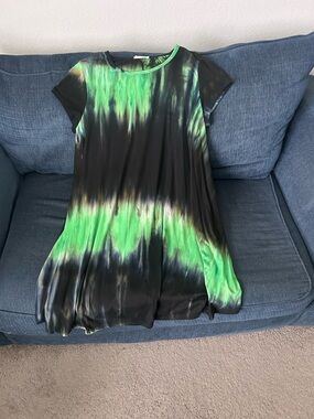 Green and Black Tie-Dye Short Sleeve Dress